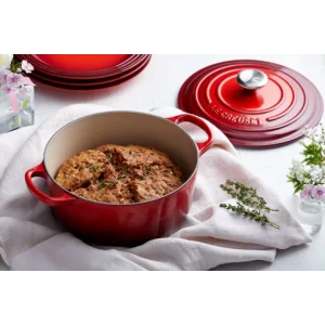 en ligne officielle Cocotte En Fonte Ronde 20 Cm Cerise Le Creuset Signature 17