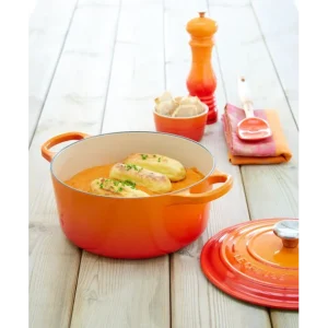 Cocotte en Fonte Ronde 20 cm Volcanique Le Creuset Signature prix le plus bas 18