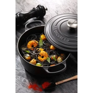 soldes officiel Cocotte En Fonte Ronde 24 Cm Noir Mat Le Creuset Signature 16